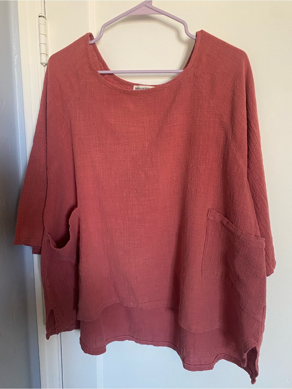 Zenana Outfitters Relaxed Pocket Linen Blouse in Dusty Rose